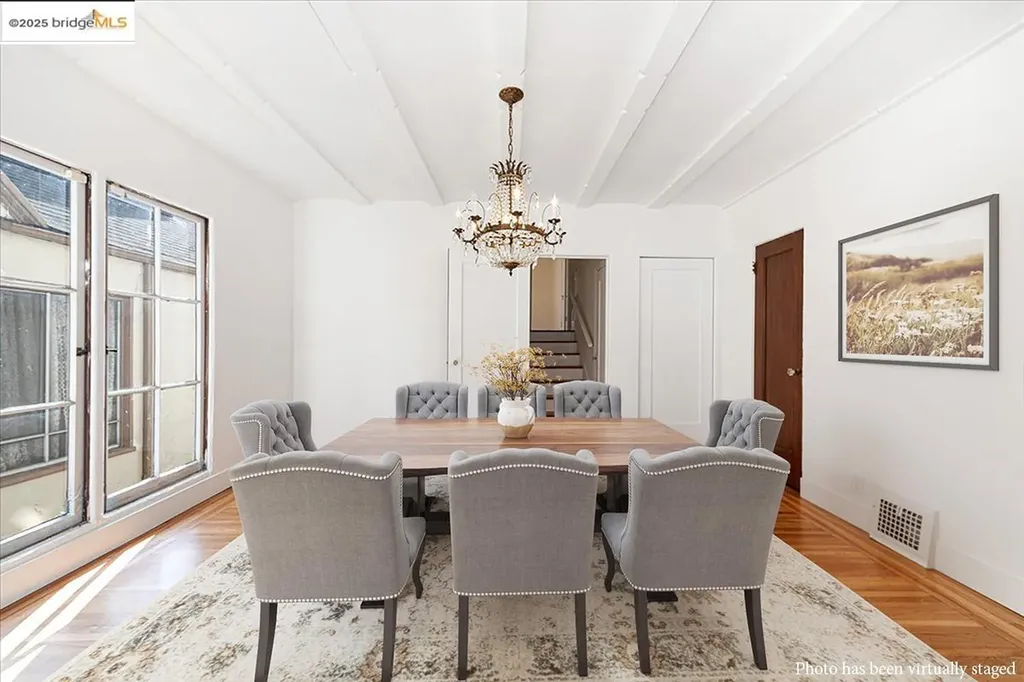 7601 Holly Street Oakland CA 94621