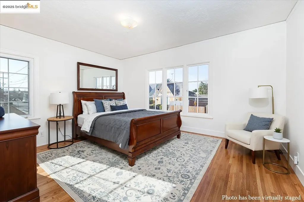 7601 Holly Street Oakland CA 94621