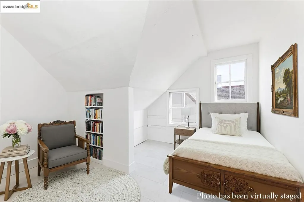 7601 Holly Street Oakland CA 94621