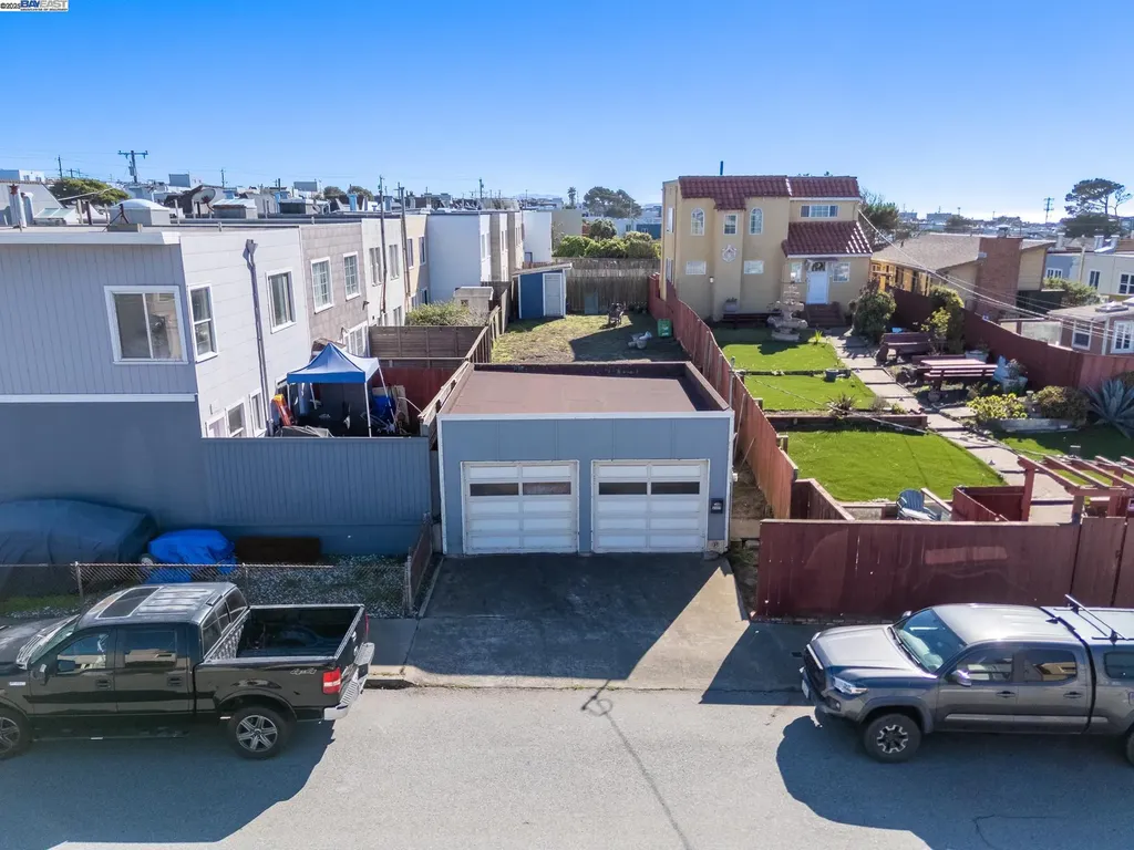 3327 Quintara Street San Francisco CA 94116