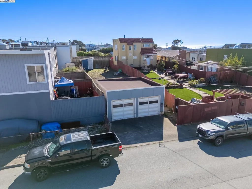 3327 Quintara Street San Francisco CA 94116