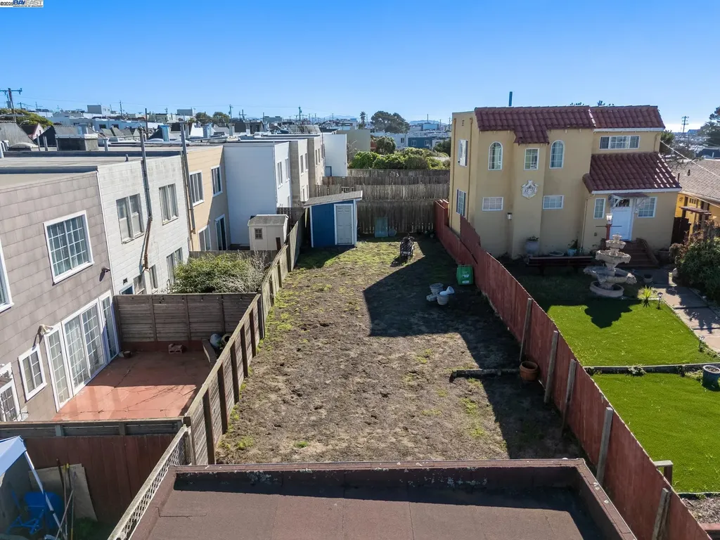 3327 Quintara Street San Francisco CA 94116