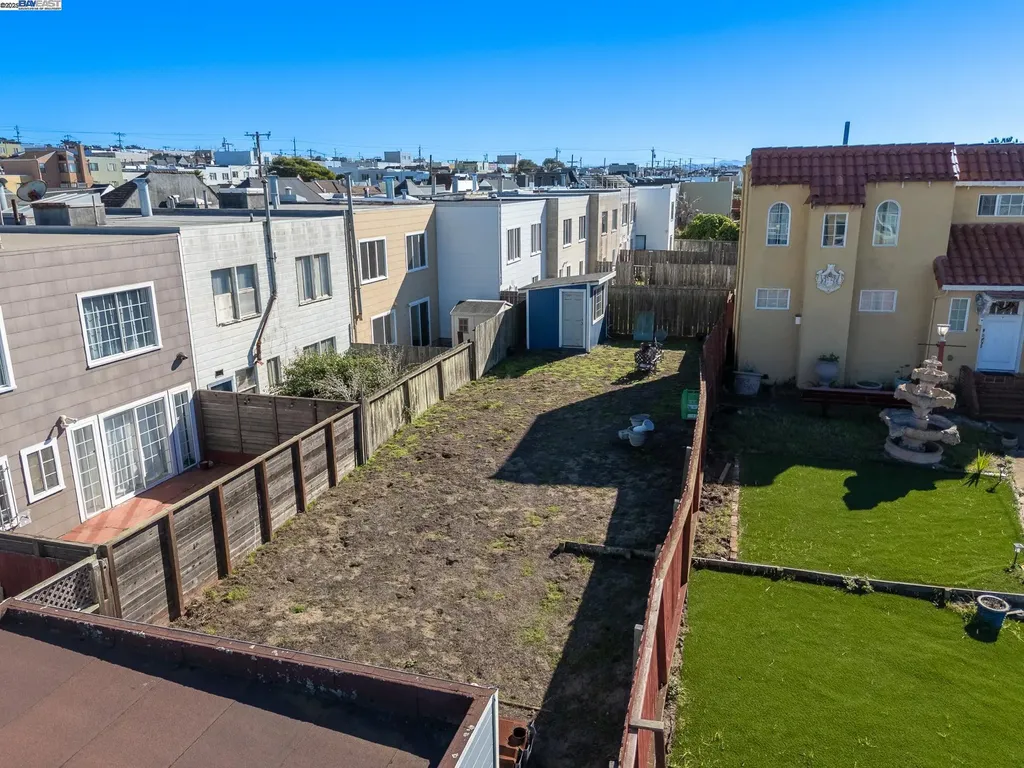 3327 Quintara Street San Francisco CA 94116