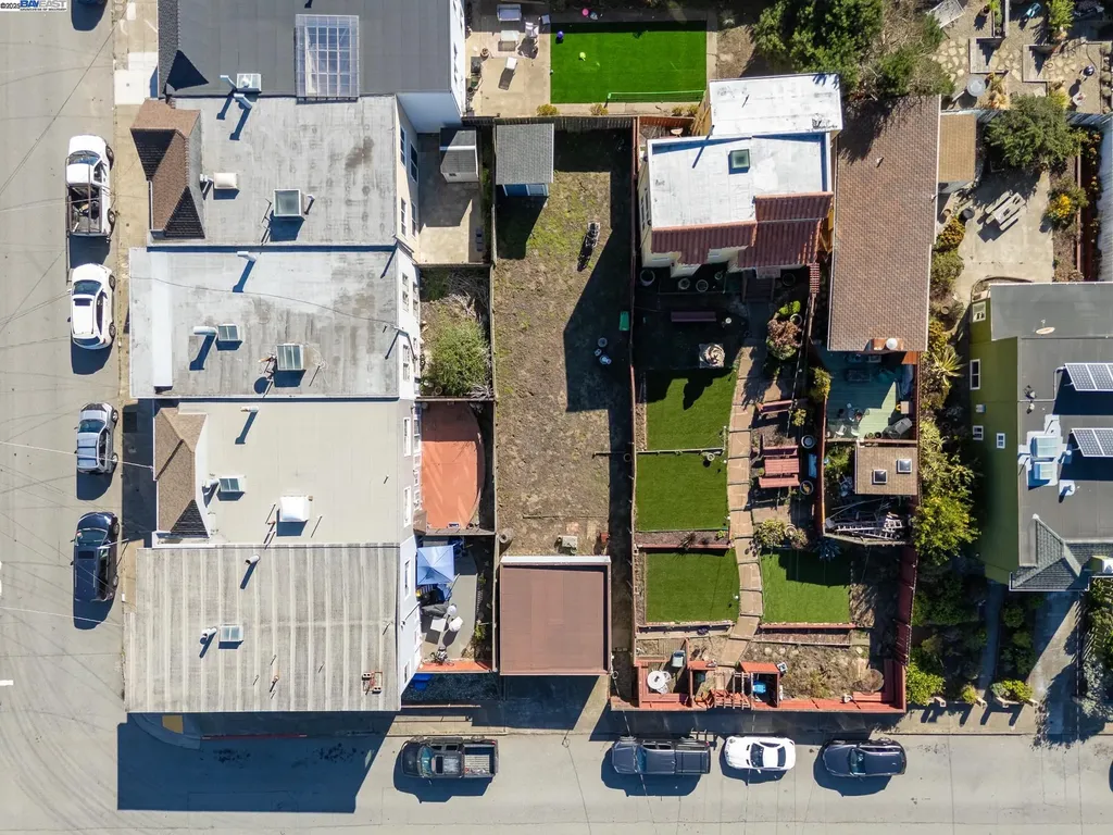3327 Quintara Street San Francisco CA 94116