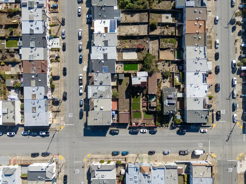 3327 Quintara Street San Francisco CA 94116