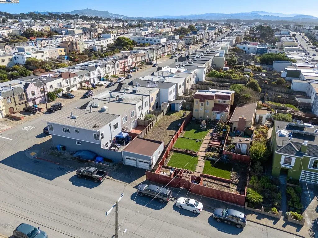 3327 Quintara Street San Francisco CA 94116