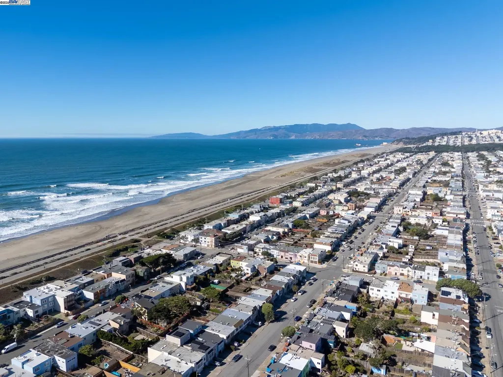 3327 Quintara Street San Francisco CA 94116