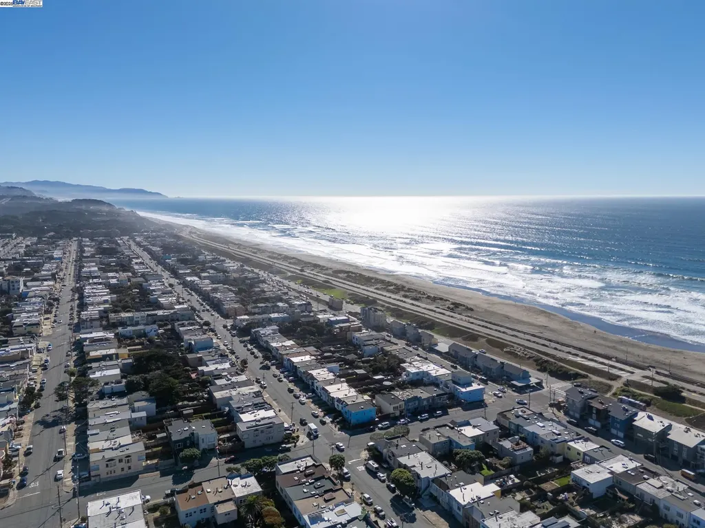 3327 Quintara Street San Francisco CA 94116