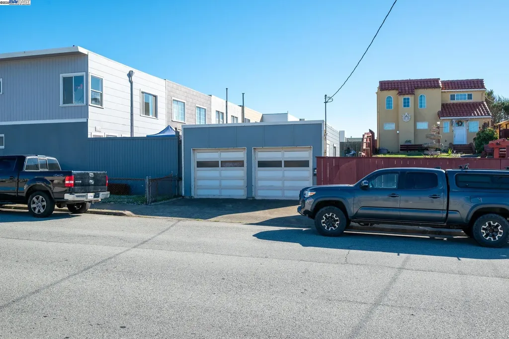 3327 Quintara Street San Francisco CA 94116