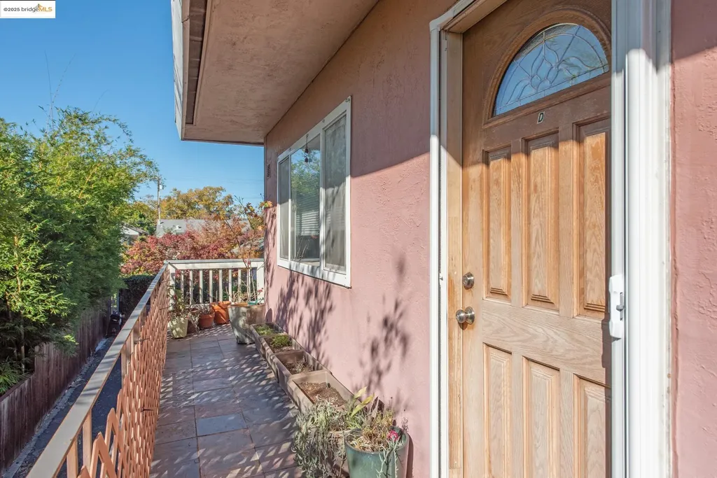 558 58th Street Oakland CA 94609