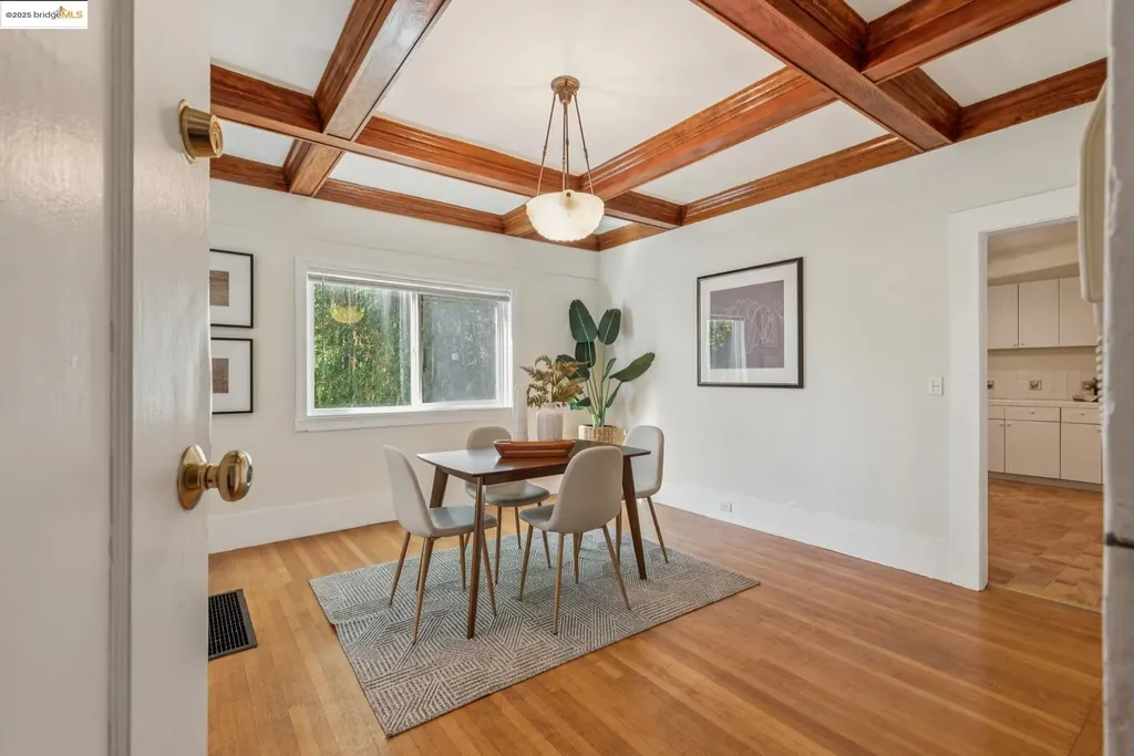 558 58th Street Oakland CA 94609