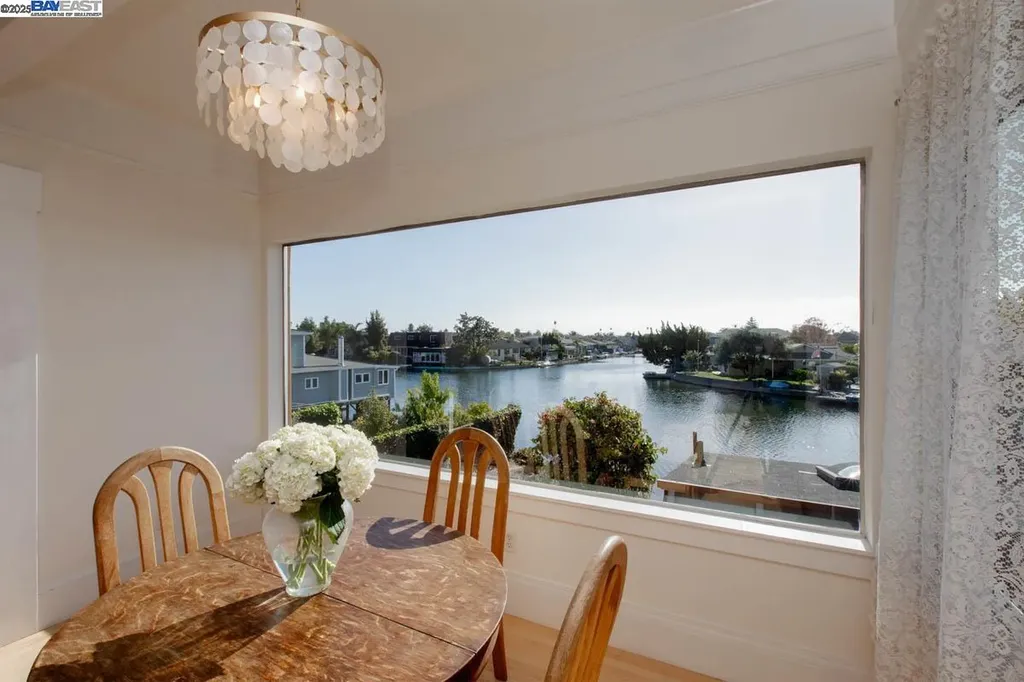 2000 Clinton Avenue Alameda CA 94501