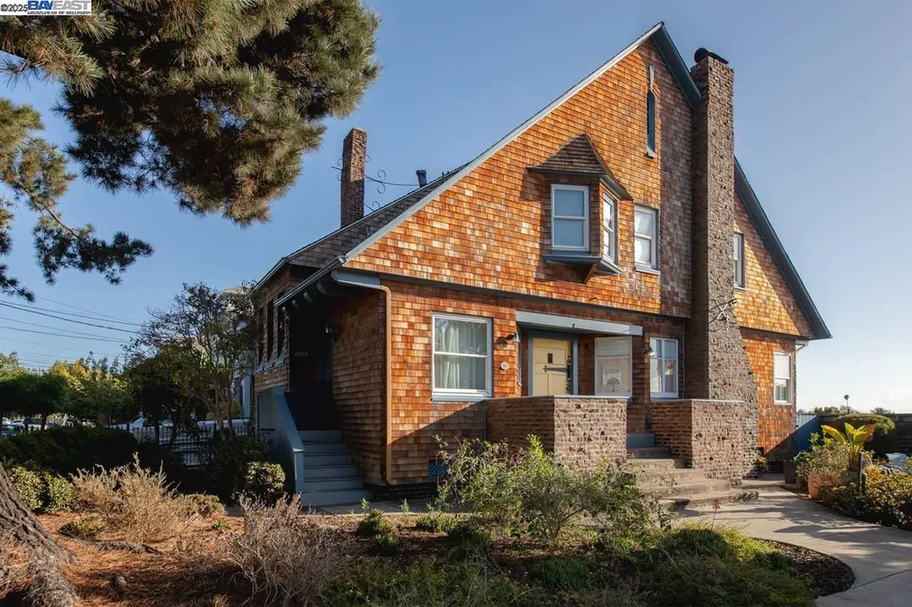 2000 Clinton Avenue Alameda CA 94501