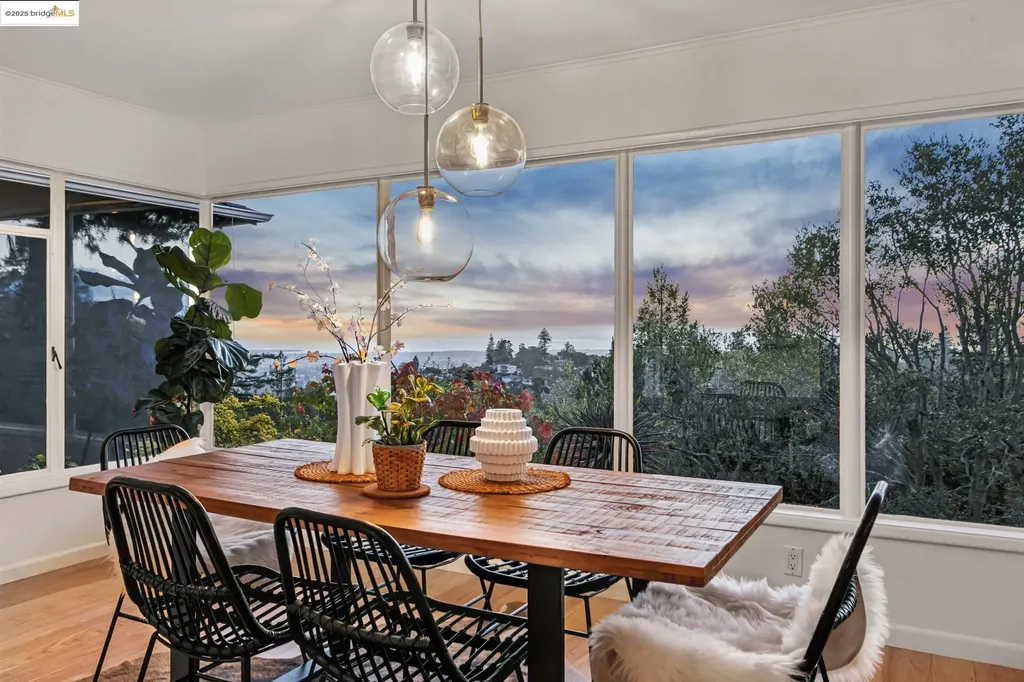 5973 Rincon Drive Oakland CA 94611