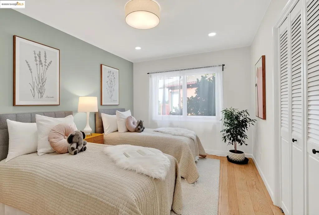 5973 Rincon Drive Oakland CA 94611