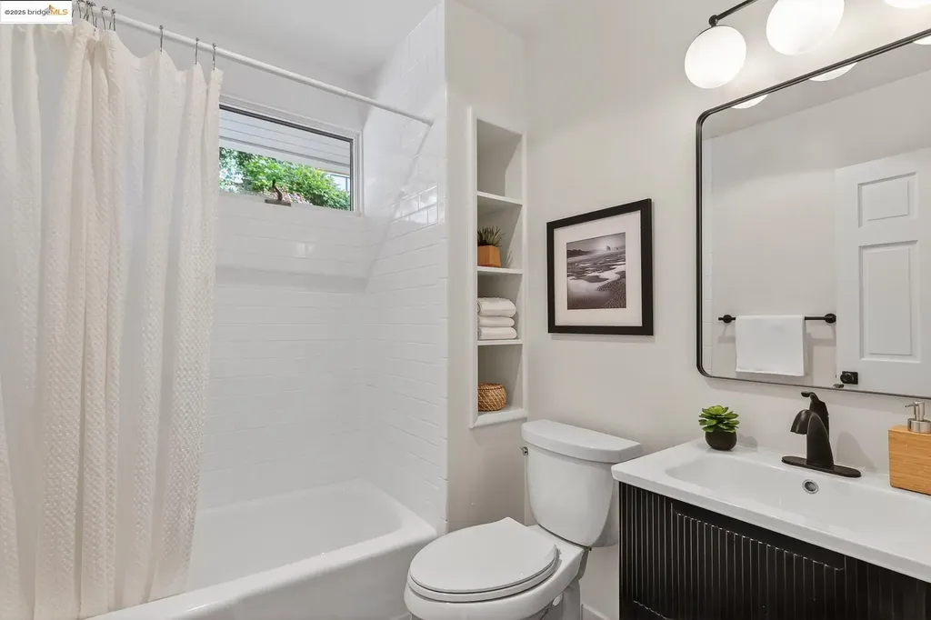 5973 Rincon Drive Oakland CA 94611