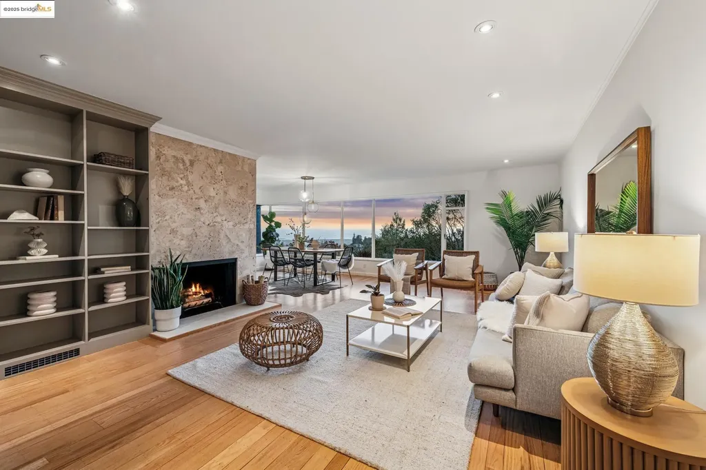 5973 Rincon Drive Oakland CA 94611