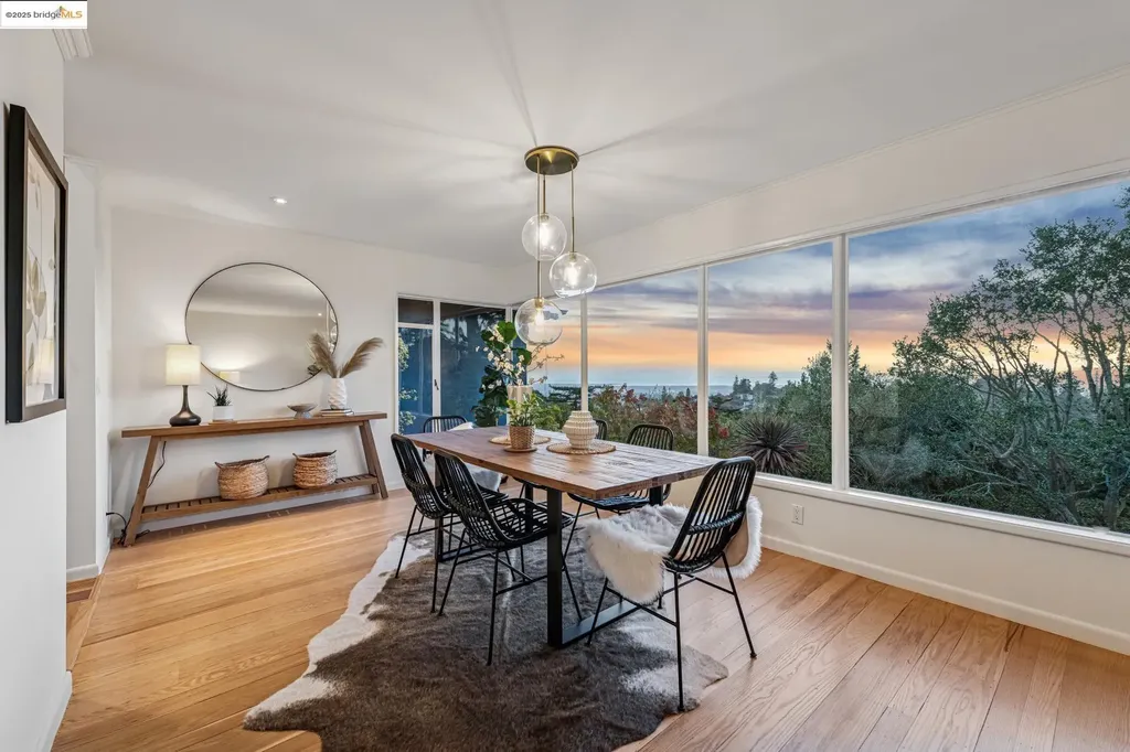 5973 Rincon Drive Oakland CA 94611