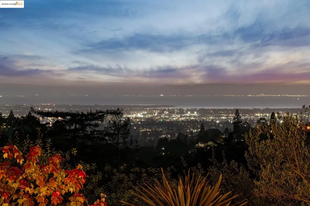 5973 Rincon Drive Oakland CA 94611