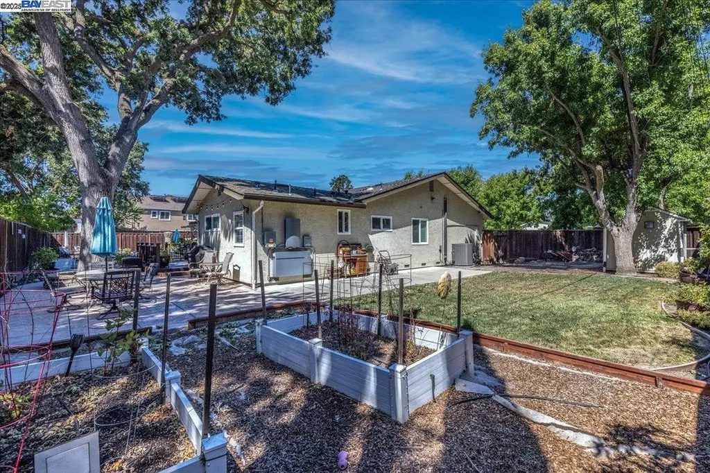 1766 Risdon Road Concord CA 94518