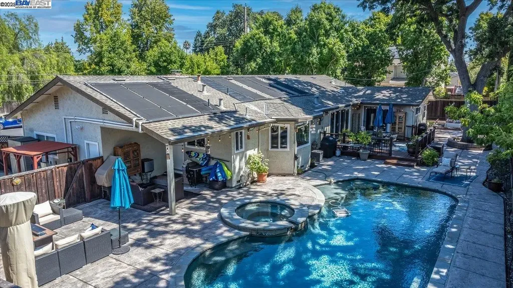 1766 Risdon Road Concord CA 94518