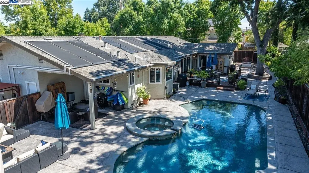 1766 Risdon Road Concord CA 94518