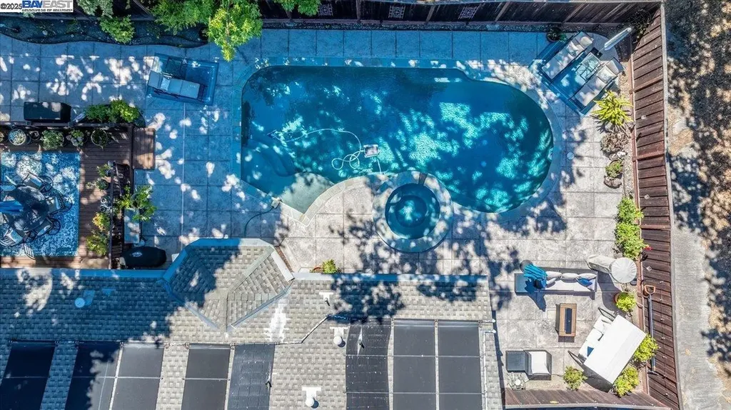 1766 Risdon Road Concord CA 94518