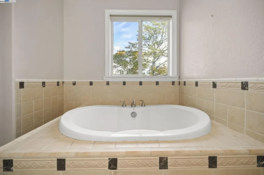 799 Moraga Road Lafayette CA 94549