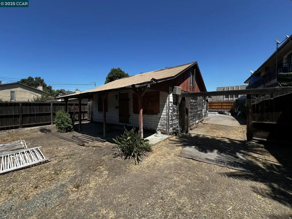 1110 Eureka Lane Concord CA 94520