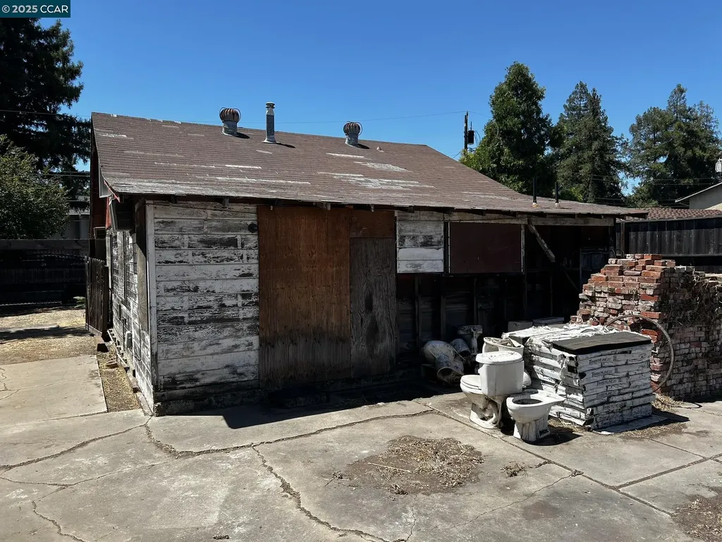 1110 Eureka Lane Concord CA 94520