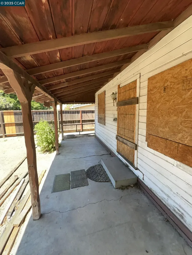 1110 Eureka Lane Concord CA 94520