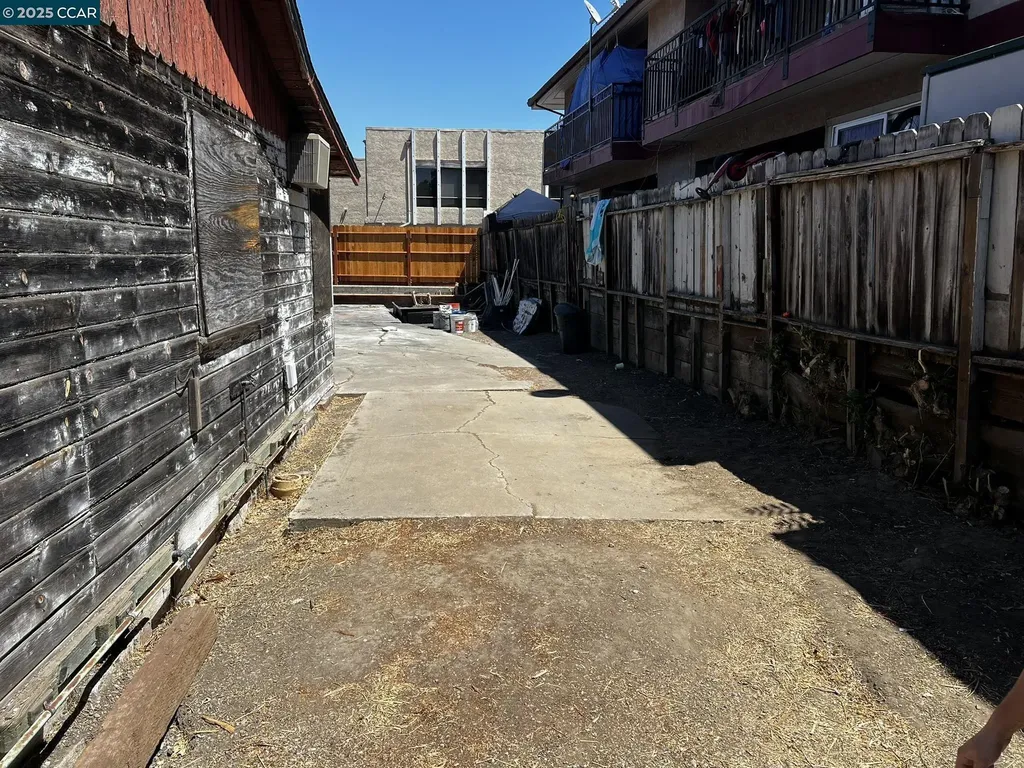 1110 Eureka Lane Concord CA 94520