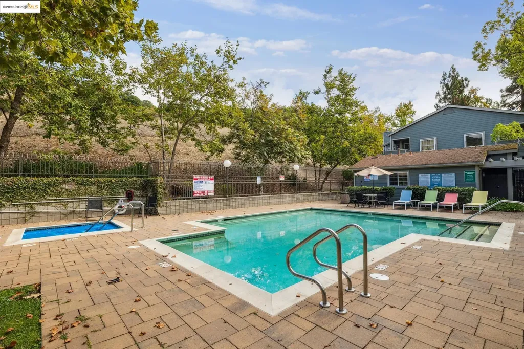 760 Canyon Oaks Drive Oakland CA 94605