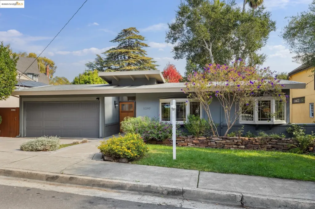 1297 Sunnyhills Road Oakland CA 94610