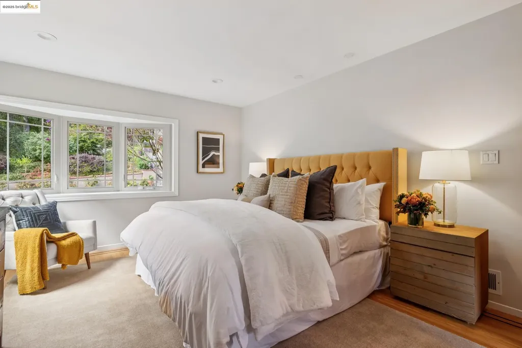 1297 Sunnyhills Road Oakland CA 94610