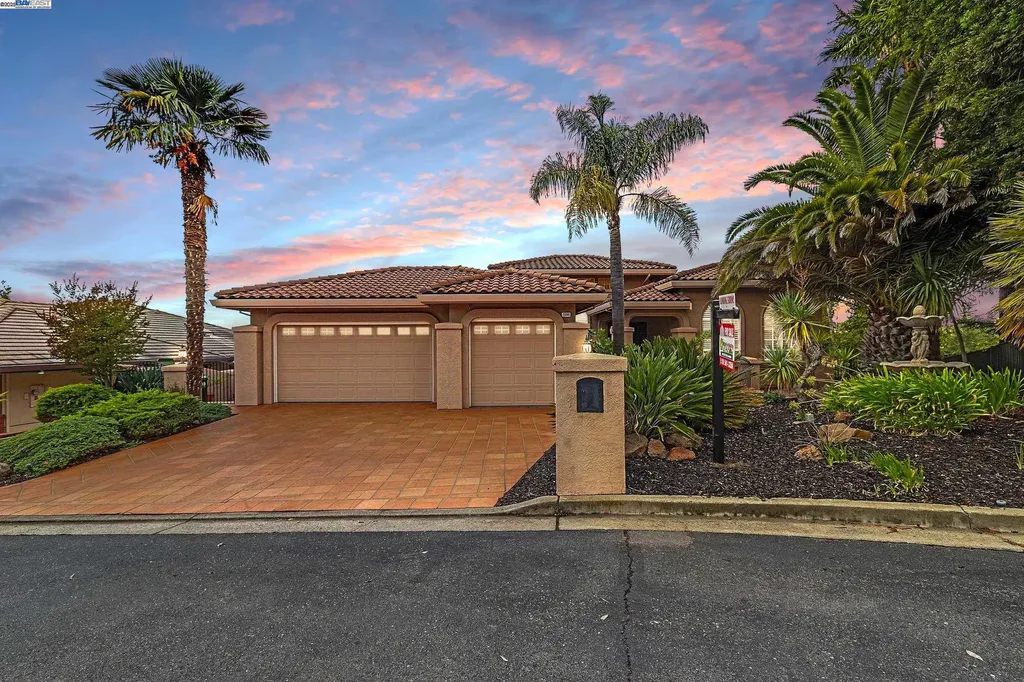 20340 Hunters Knolls Castro Valley CA 94552