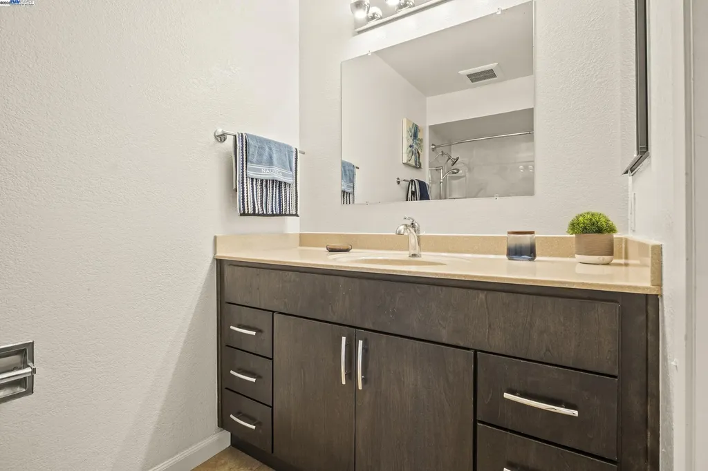 21071 Gary Drive Hayward CA 94546