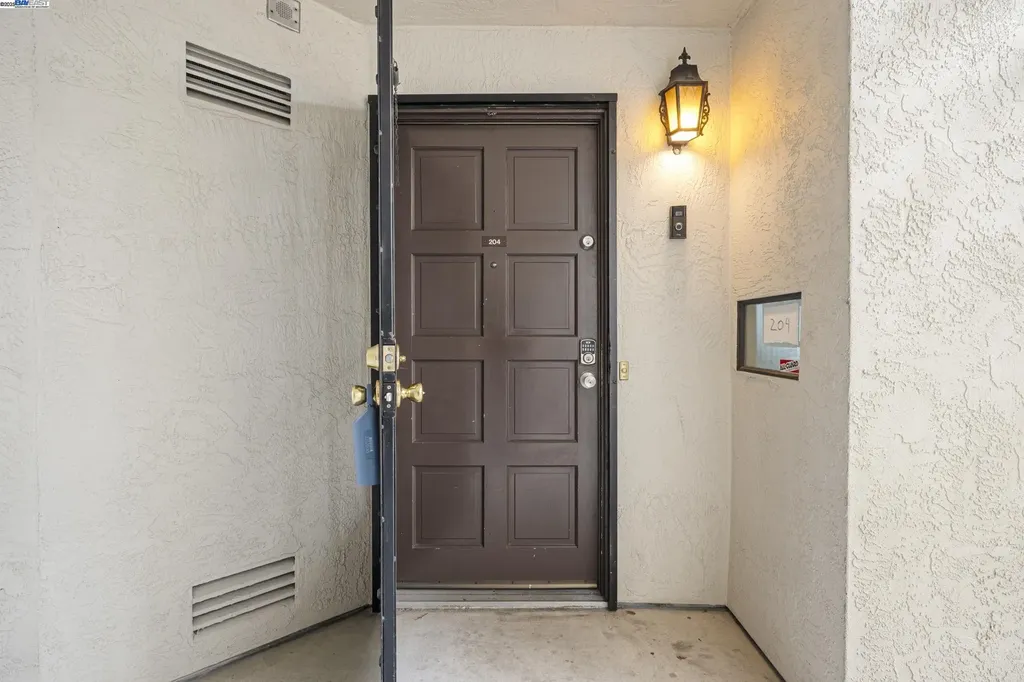 21071 Gary Drive Hayward CA 94546