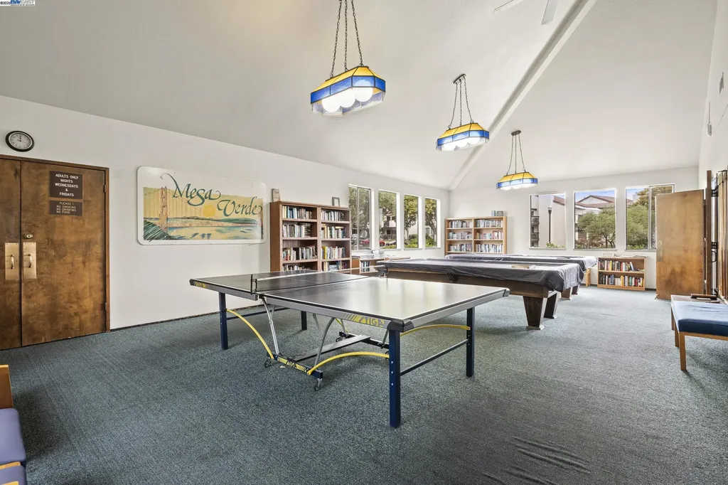 21071 Gary Drive Hayward CA 94546