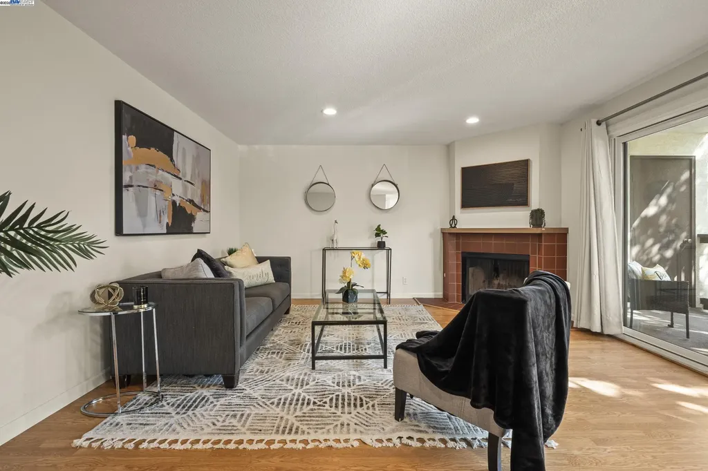 21071 Gary Drive Hayward CA 94546