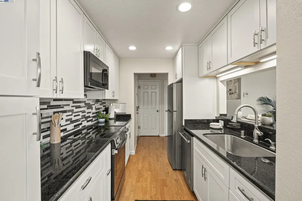 21071 Gary Drive Hayward CA 94546