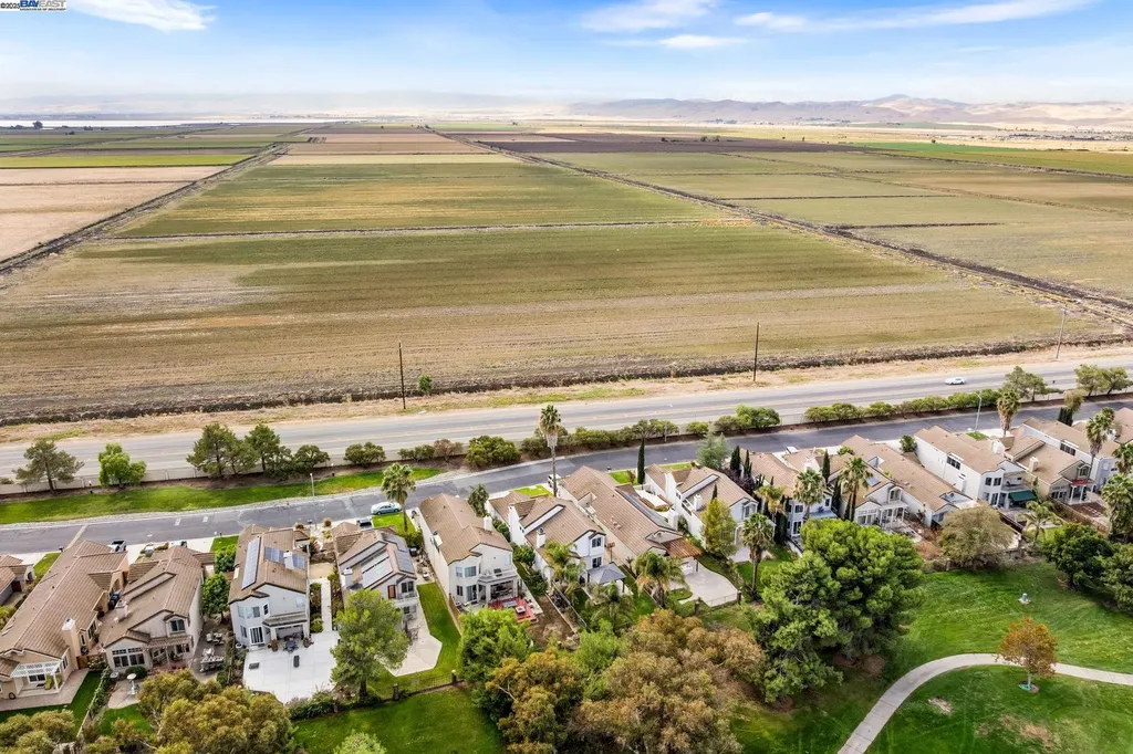 2779 Cherry Hills Drive Discovery Bay CA 94505