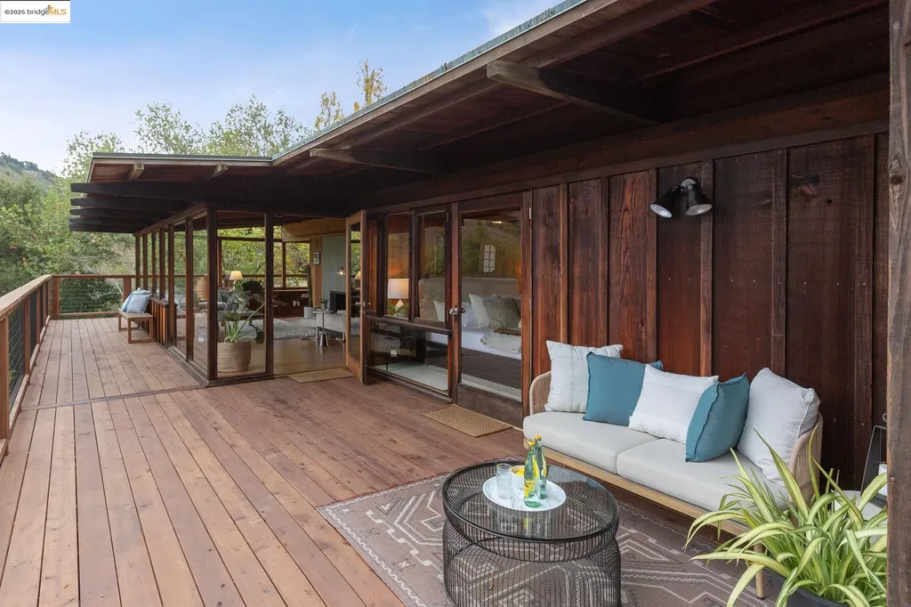 1021 Siler Place Berkeley CA 94705