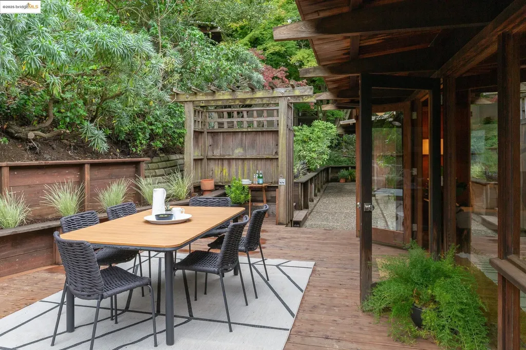 1021 Siler Place Berkeley CA 94705
