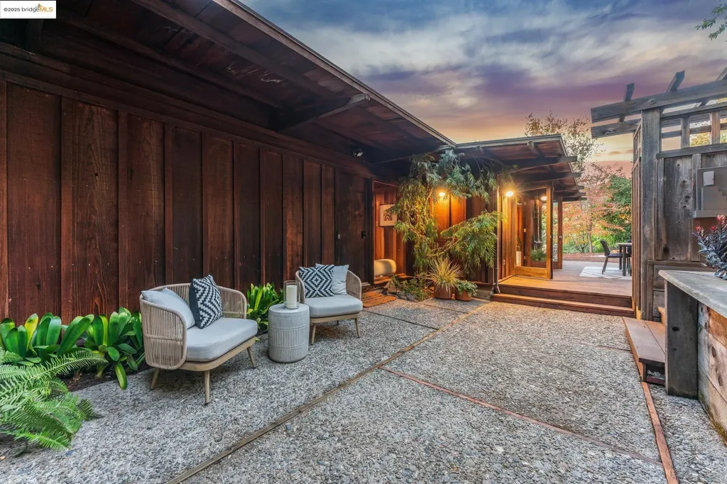 1021 Siler Place Berkeley CA 94705
