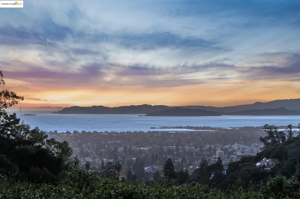 1021 Siler Place Berkeley CA 94705