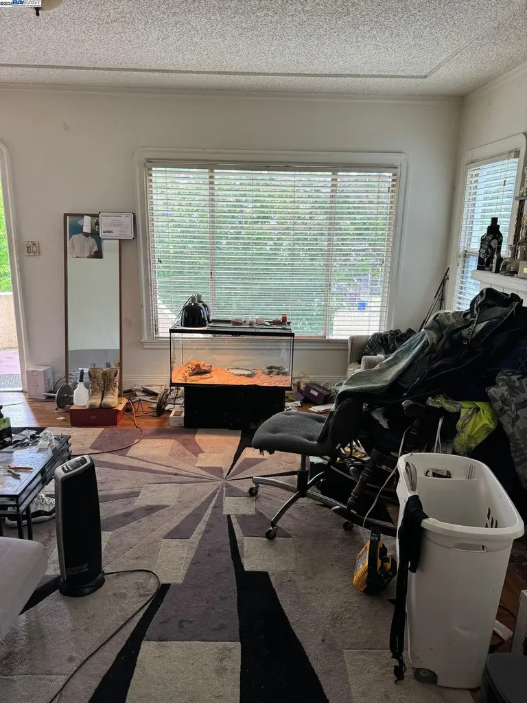 2123 High Street Oakland CA 94601