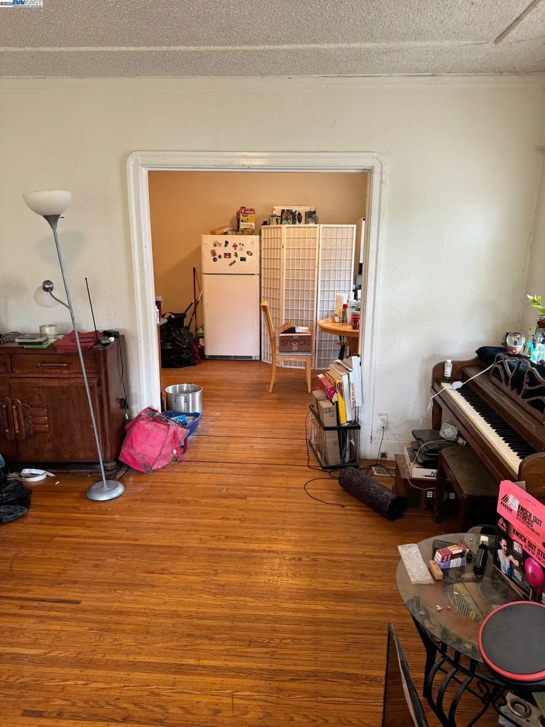 2123 High Street Oakland CA 94601