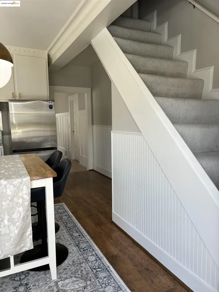 2628 School Street Oakland CA 94602