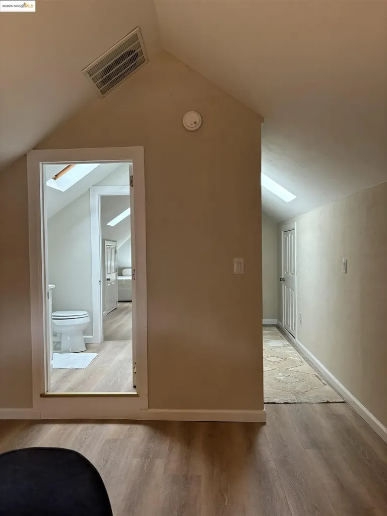 2628 School Street Oakland CA 94602